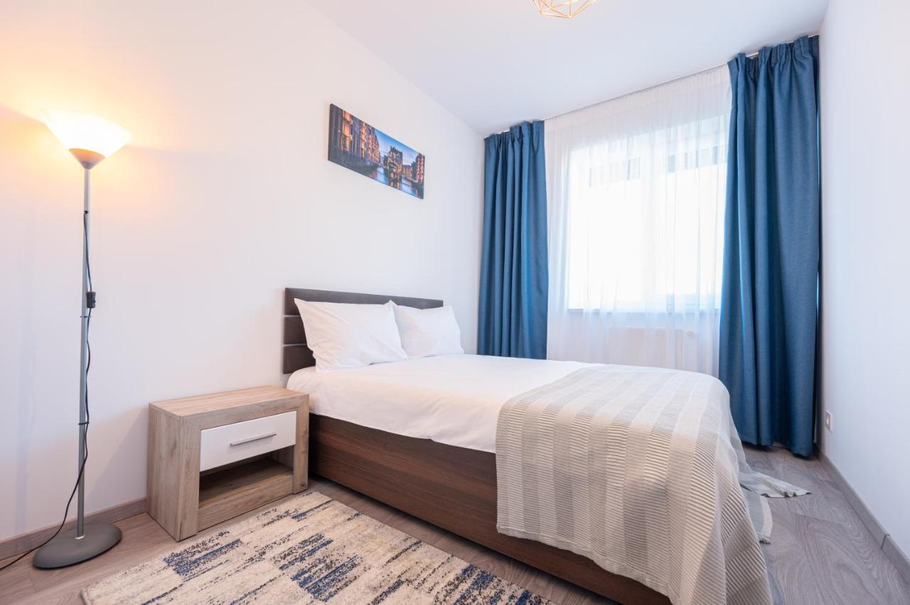 Appartement Serene Flat à Oradea Extérieur photo